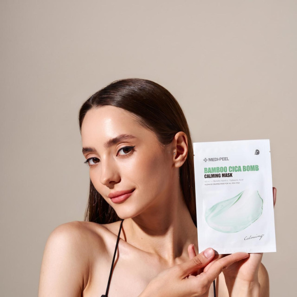Успокаивающая маска с центеллой и бамбуком MEDIPEEL⁺ Bamboo Cica Bomb Calming Mask (25мл) | Ecoplace