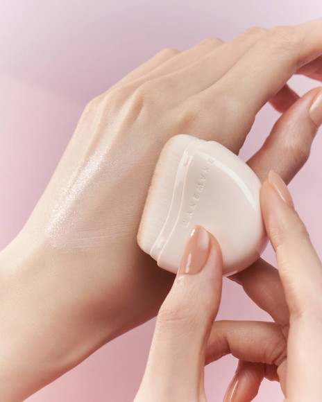 Тональная основа для&nbsp;лица WAKEMAKE Water Glow Coating Balm (12.5г) | Ecoplace