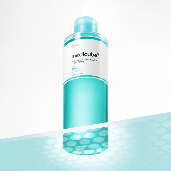 Очищающий тонер с&nbsp;4% азелаиновой кислоты Medicube Azelaic Acid Niacinamide Clear Toner (250мл) | Ecoplace