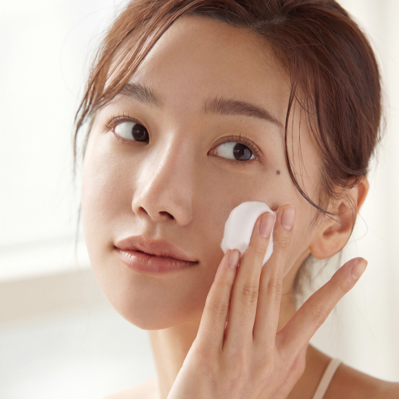Увлажняющая пузырьковая сыворотка с коллагеном Medicube Collagen Glow Bubble Serum (100мл) | Ecoplace