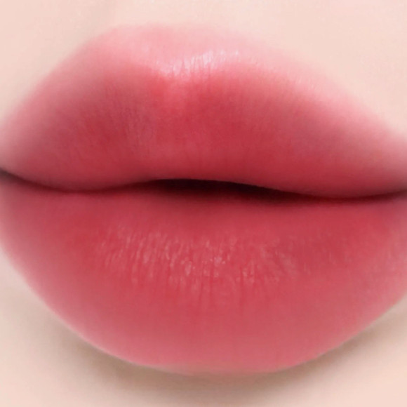 Матовый бальзам для&nbsp;губ WAKEMAKE Soft Blurring Balm Stick (3.5г) | Ecoplace