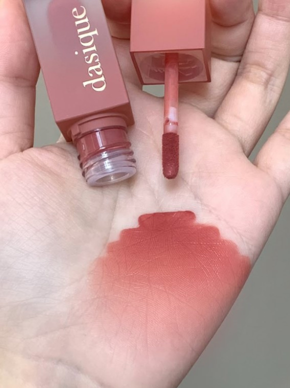 discount Матовый тинт для&nbsp;губ DASIQUE Cream De&nbsp;Rose Tint (3г) | Ecoplace