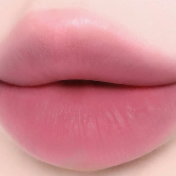 WAKEMAKE Soft Blurring Balm Stick (3.5g) | Ecoplace