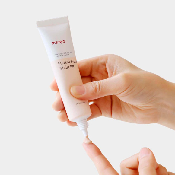 Увлажняющий ВВ‑крем MANYO Herbal Fresh Moist BB&nbsp;(30г) | Ecoplace